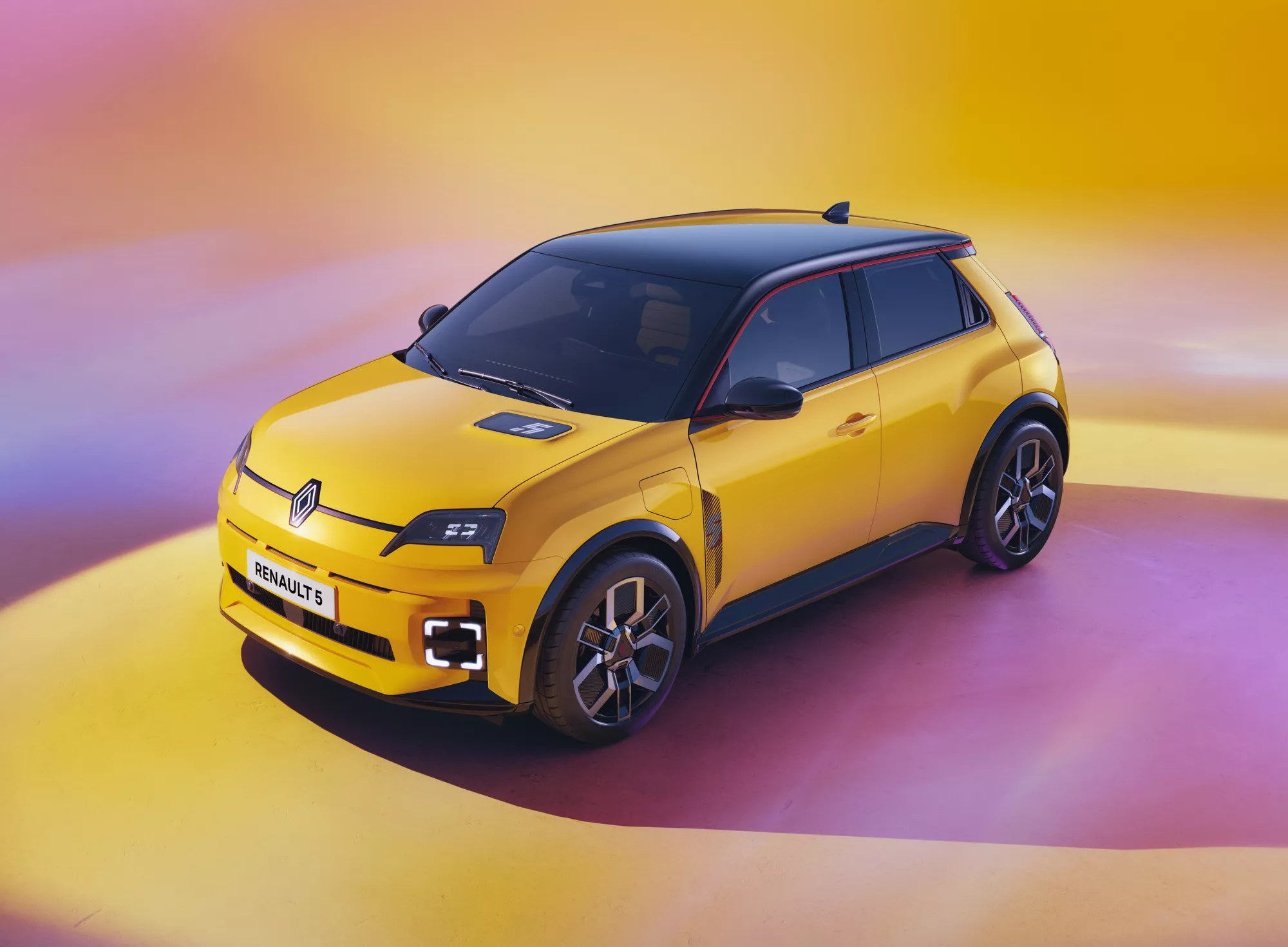 Schnell-Coup ⚡ Renault 5: LFP-Akku wird endlich praktisch